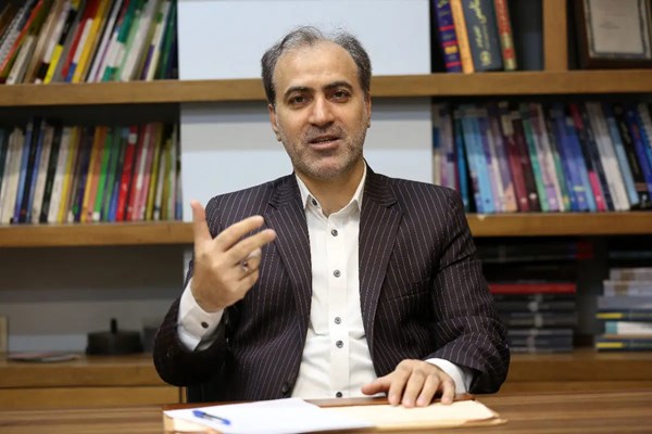 مسئولان کشور نباید فریب ترامپ را بخورند