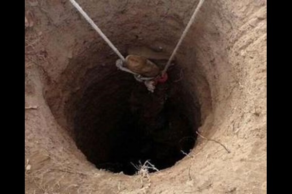 فوت مرد ۴۰ ساله به علت سقوط داخل چاه ۵۰ متری 