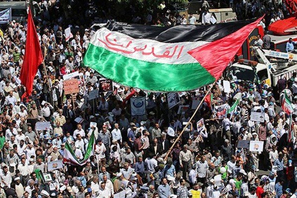 روز قدس تداعی کننده زوال و نابودی رژیم صهیونیستی است / مقاومت و استمرار مبارزه دو پیام کلیدی یوم الله قدس به مردم فلسطین