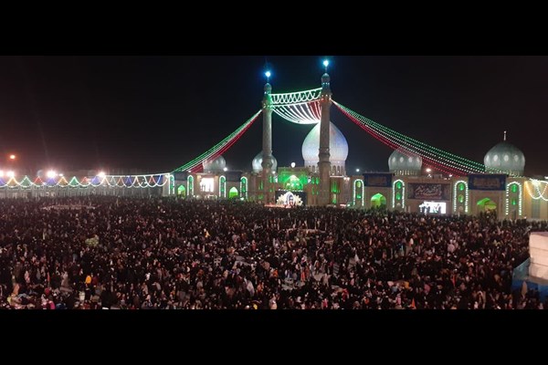 حال و هوای مسجد مقدس جمکران در شامگاه تولد منجی عالم بشریت
