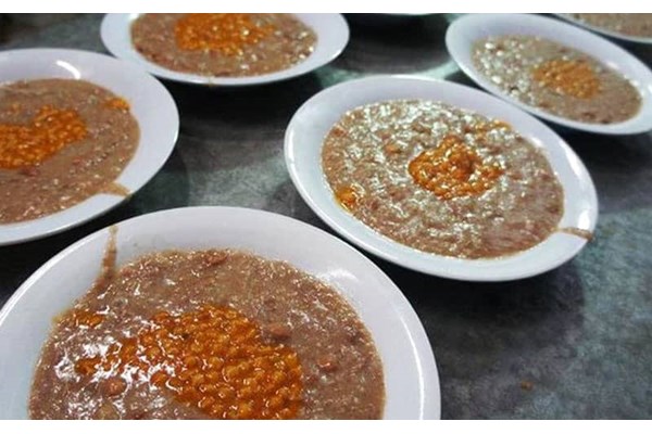  توزیع بیش از ۴۰۰۰ پرس صبحانه گرم بین زائران حسینی