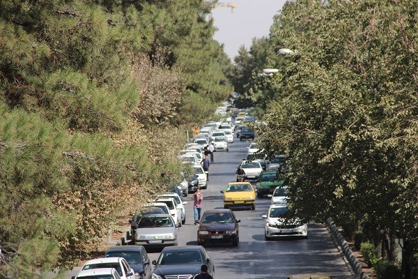 فیلم | گلایه شدید شهروندان قمی از بی توجهی مسئولان به ایجاد پارکینگ در سطح شهر