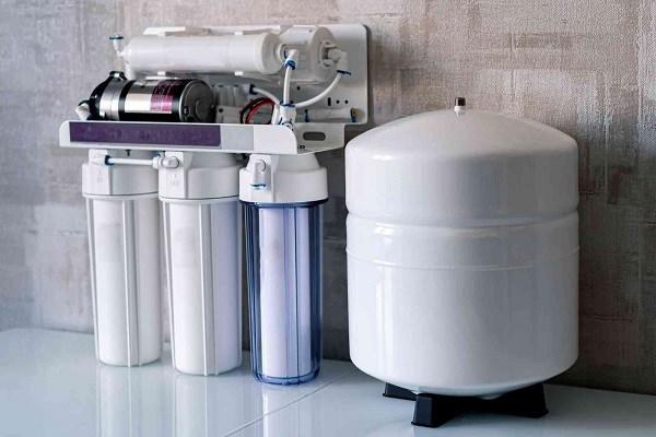 ببینید | مزایا و معایب دستگاه آب شیرین کن خانگی