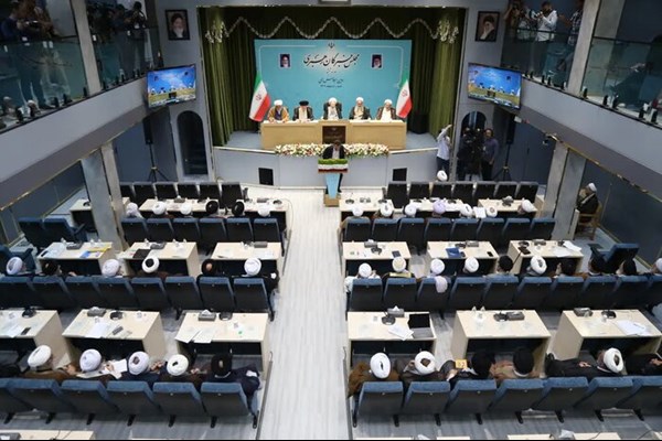 سومین اجلاسیه خبرگان رهبری در حال برگزاری است