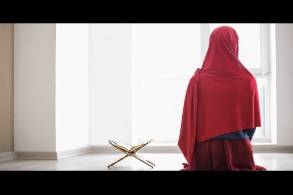  حجاب عزتی به بانوان می‌دهد که در هیچ دینی یافت نمی‌شود/ حامیان سبک زندگی غربی درکی از آن ندارند 