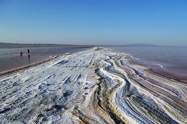 پیشروی دریاچه نمک به سمت بحرانی شدن/فرصتی در حال تبدیل شدن به تهدید