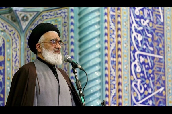  هدف استکبار جهانی دین‌زدایی است