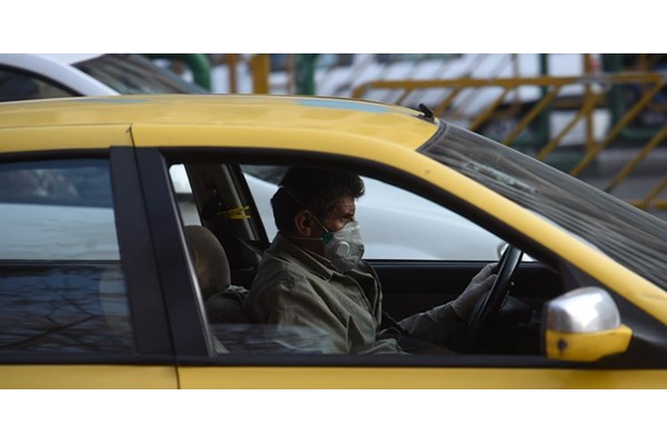 تهیه و توزیع بیش از ۱۰۰۰۰ ماسک بین رانندگان تاکسی