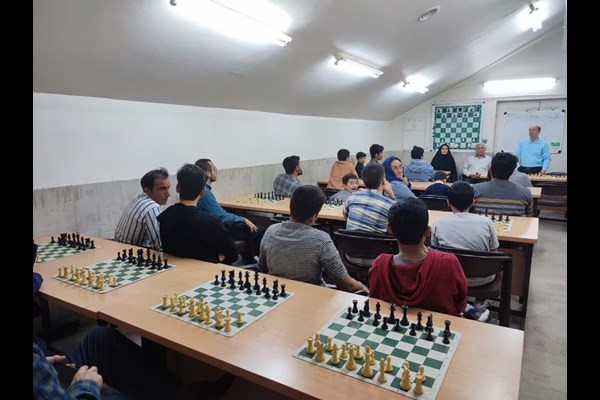  برگزاری مسابقه شطرنج بزرگداشت روز دانش‌آموز