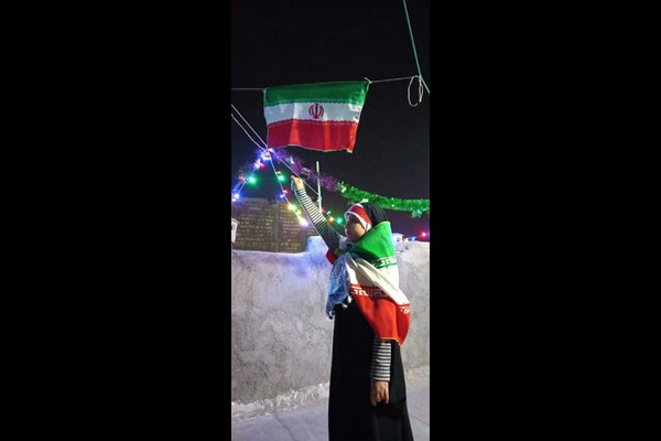 سنگ‌ تمام مردم قم در جشن پیروزی انقلاب+ فیلم