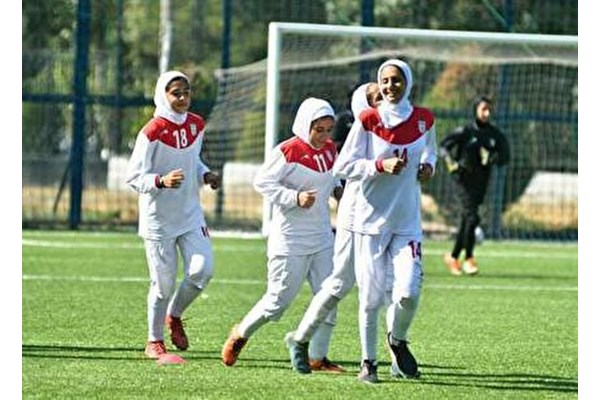 دعوت دختران فوتبالیست قم به اردوی تیم ملی زیر ۱۴ سال