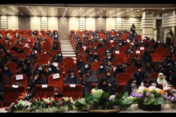 جشن میلاد حضرت زهرا(س) و قدردانی از خادمان حرم حضرت موسی مبرقع(ع) برگزار شد 