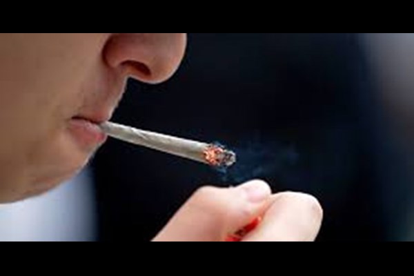 سیگاری‌ها روزانه 10 میلیارد تومان دود می‌کنند