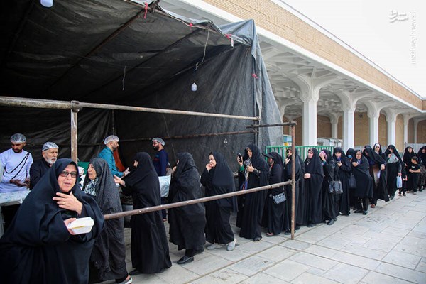 خدمت‌رسانی مواکب به زائران بانوی کرامت