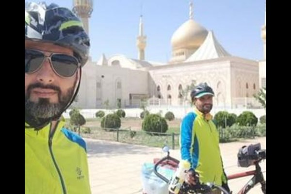 رکاب‌زنی هزارکیلومتری دوچرخه‌سواران قمی به یاد سردار سلیمانی