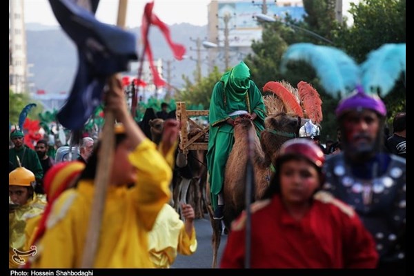 تصاویری از  برگزاری حرکت نمادین کاروان اسرای کربلا در سال ۹۷ در قم