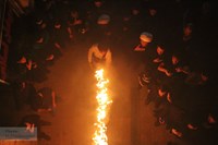 آیین سنتی مشعل گردانی در قم برگزار شد . 
