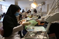 خدمات رایگان دندان‌پزشکی توسط جهادگران قم+ تصاویر